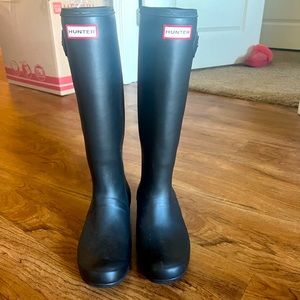 HUNTER BOOTS